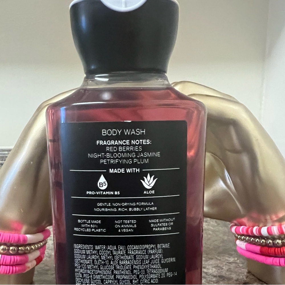 Brand New Bath & Body Works Vampire Blood Body Wash - Red and Black - Picture 3 of 4